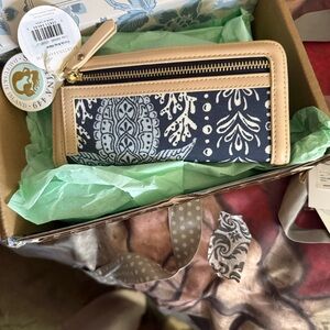 Spartina 449 Navy and Cream Patterned Wallet nwt